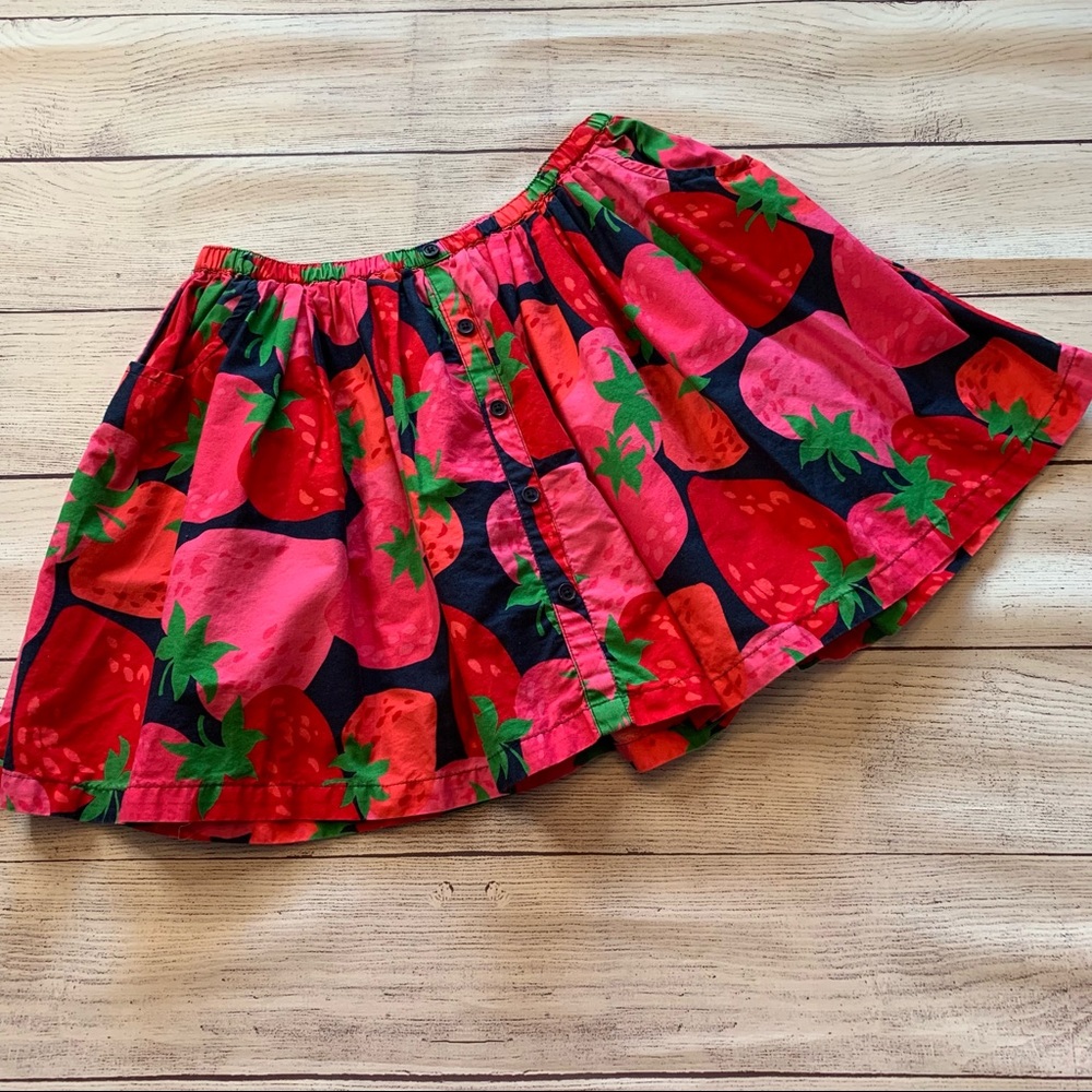 Crazy 8’s Strawberry Skirt Size Large 10/12